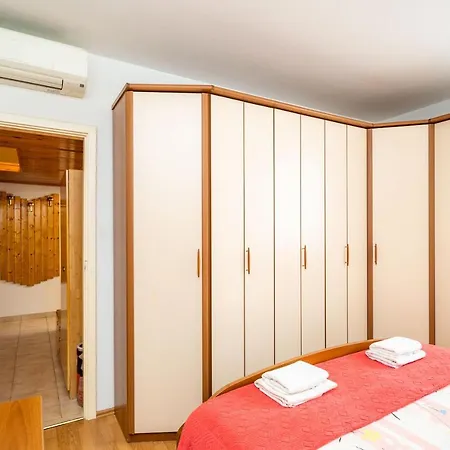 Spacious Three Bedroom Apartment Dubrovnik Exterior photo