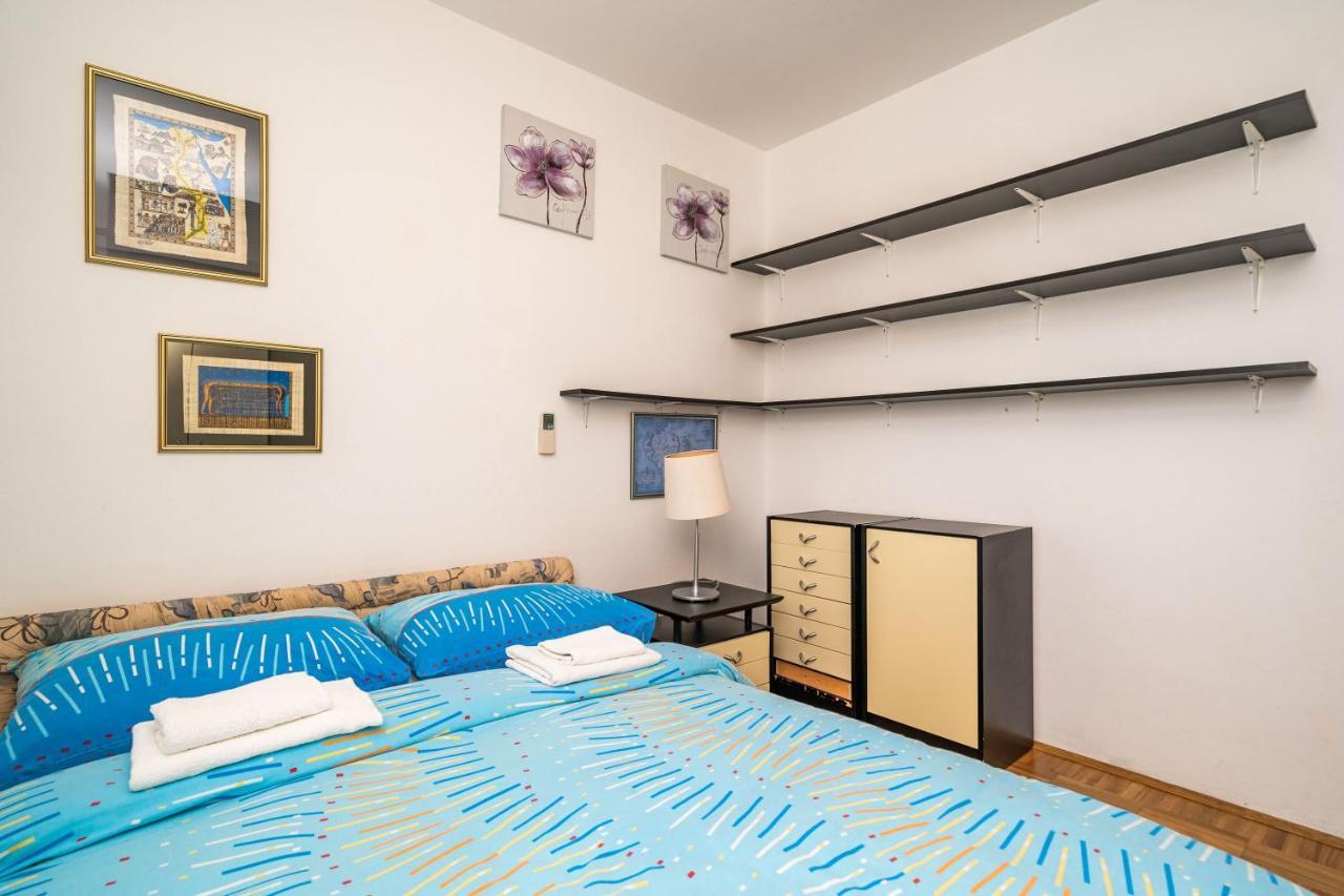 Apartment Spacious Three Bedroom